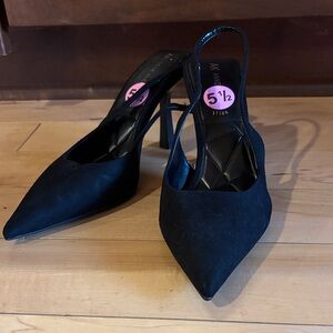 Anne Klein Black Pointed Slingback Heels